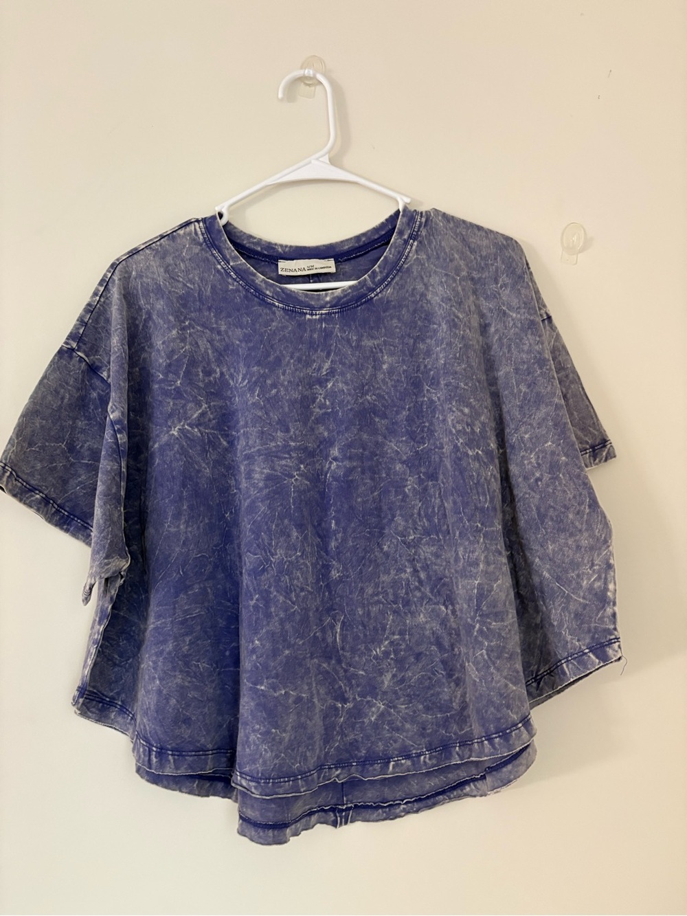 Zenana Marlin Acid Wash Flowy Top